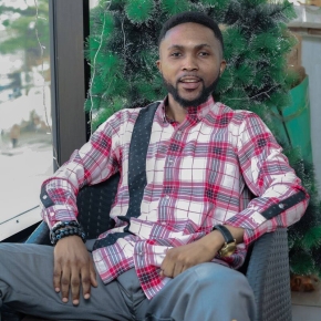 Péniel  EKANDZA BILA.