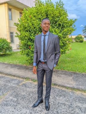 junior .